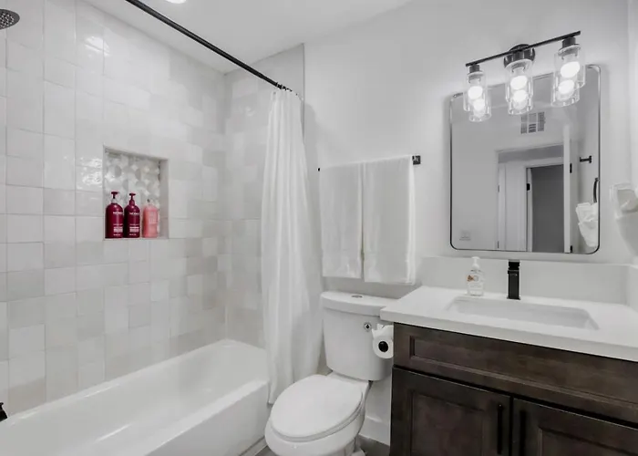 4br Basecamp, Mins To Cubs Spring Training Holiday home *