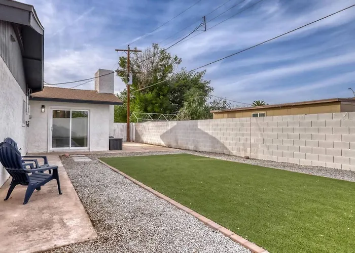 4br Basecamp, Mins To Cubs Spring Training Holiday home